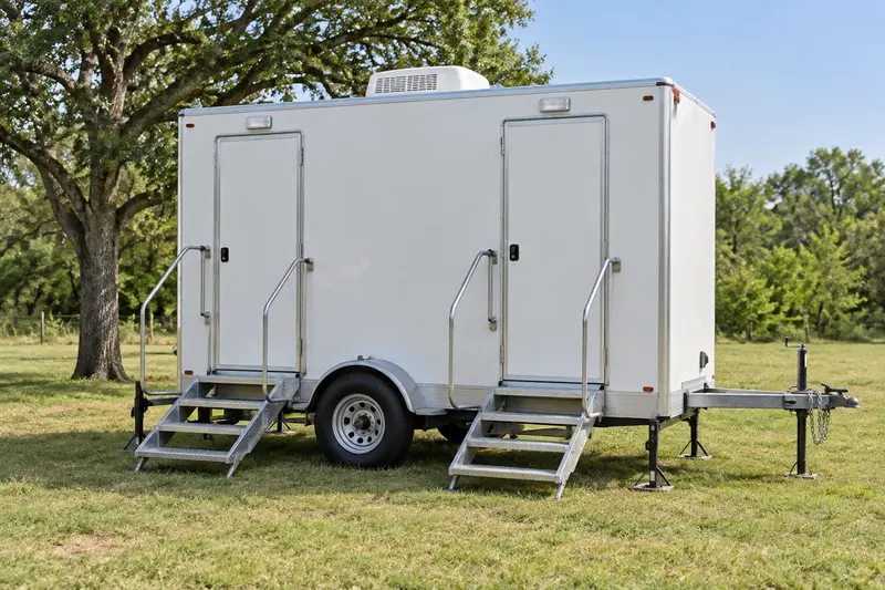 Restroom trailer with exterior steps
